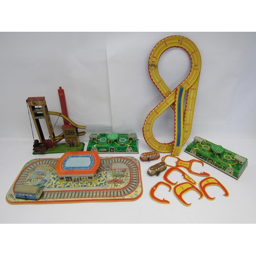 7066 - A Technofix (W. Germany) Toboggan set comprising elevated figure of eight track with supports and tw... 