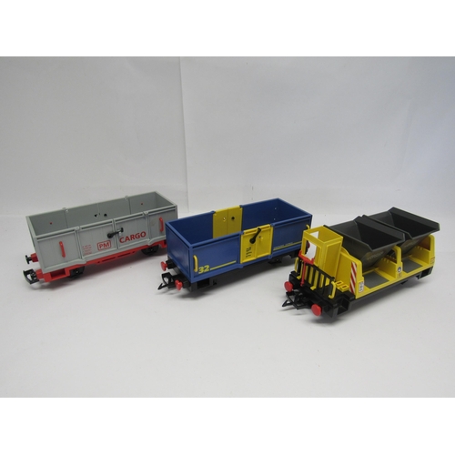 7351 - Three unboxed items of Playmobil G scale garden railway rolling stock to include 4116 Tipper Wagon i... 