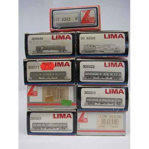 7367 - A collection of boxed Lima 00 gauge model railway rolling stock to include 305698 BR Breakdown Crane... 