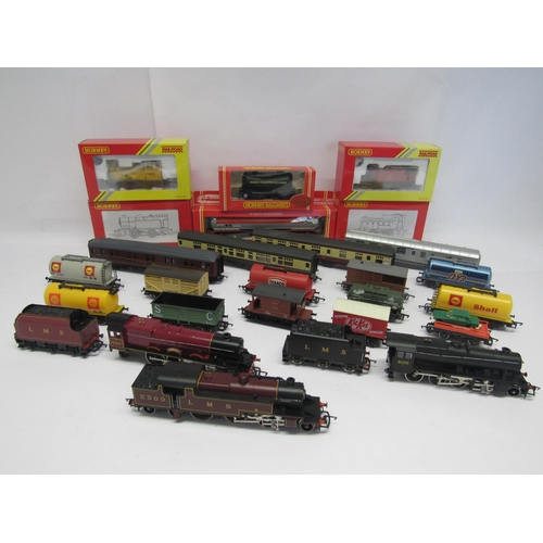 7371 - Four boxed Hornby (China) 00 gauge model railway locomotives to include R2245 BR 0-4-0T Industrial L... 