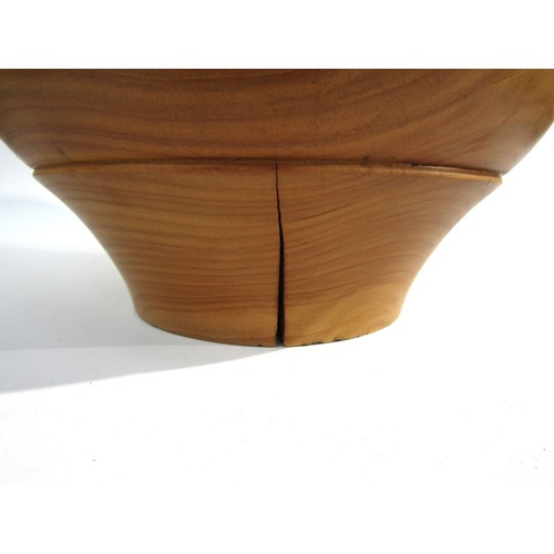 7542 - RICHARD CHAPMAN (b.1951) A large Cherry sculptural vase, turned horizontal banding. Signed to base. ... 