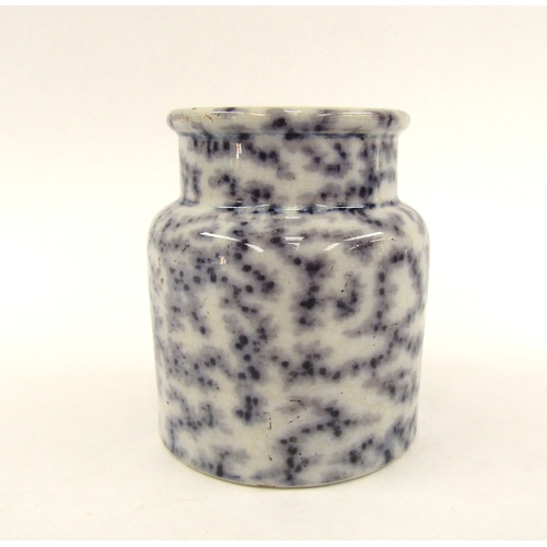 5006 - A Prattware jar 