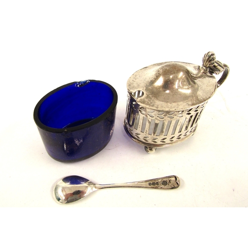 5070 - A William Hutton silver pierced mustard with blue glass liner, chipped, Birmingham 1927, 48g