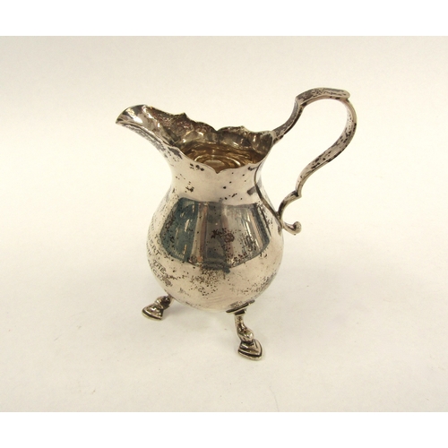 5073 - An Edward Barnard & Sons Ltd., silver milk jug with presentation inscription 