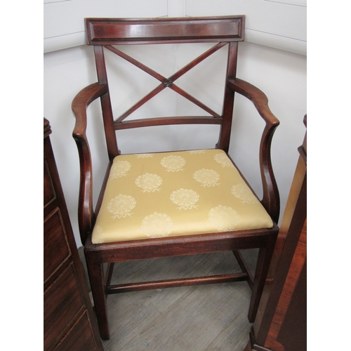 5461 - Circa 1830 - A Regency mahogany 