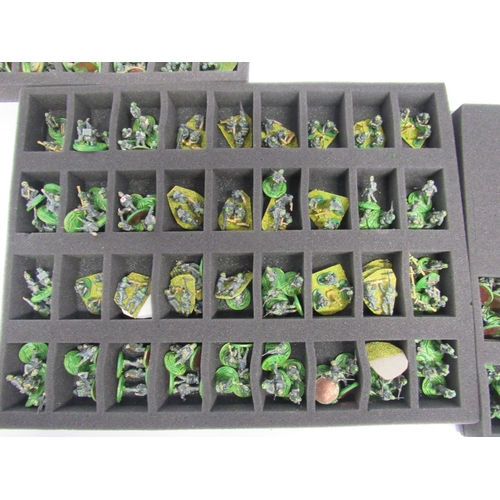 7290 - A collection of hand painted plastic and metal wargames WWII military miniature figures and dioramas... 