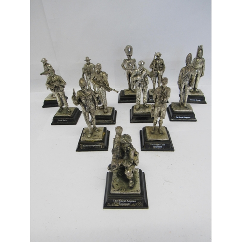 7195A - A set of twelve Royal Hampshire Fine Art pewter figures of military soldiers to include The Royal An... 