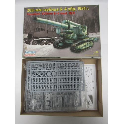 7348 - Nine assorted 1:35 scale military plastic model kits to include Revell 03029 Jeep & M34 Tactical Tru... 