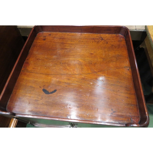 4028 - A George III mahogany nightstand, the two doors with line inlay decoration and single base drawer on... 