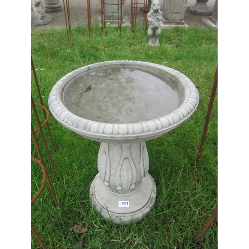 6075 - A composition birdbath, 20