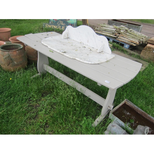 6109 - A painted hardwood garden table by Swan    (E) £10-15