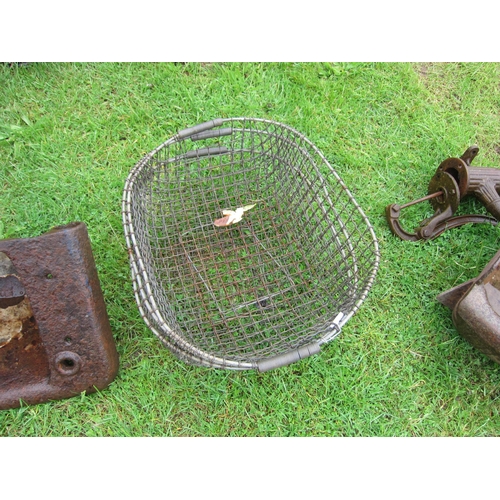 6518 - Three wirework potato baskets         (R) £40