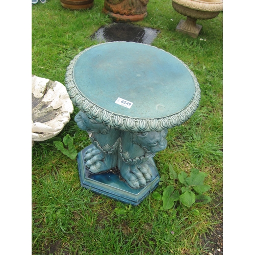 6549 - A glazed three lion base pot stand