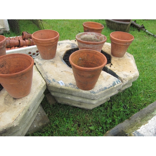 6578 - A stone two section chimney top as a planter    (R) £80