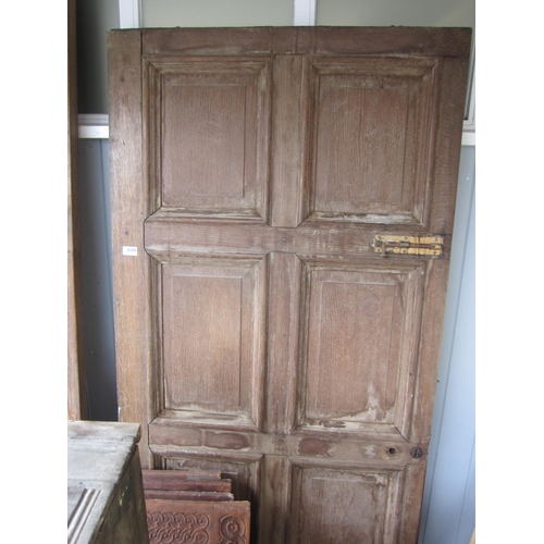 6589 - An oak panel door