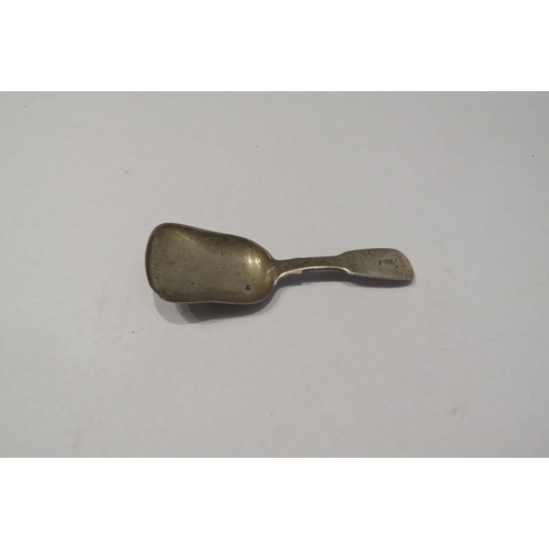 4306 - A Victorian silver caddy spoon.  London 1863  (C)