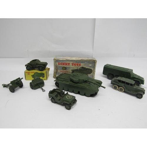 7247 - A small collection of Dinky Toys diecast military vehicles to include boxed 651 Centurion Tank (box ... 