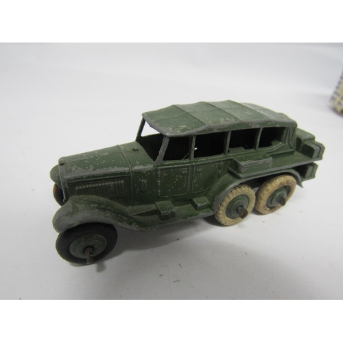 7247 - A small collection of Dinky Toys diecast military vehicles to include boxed 651 Centurion Tank (box ... 