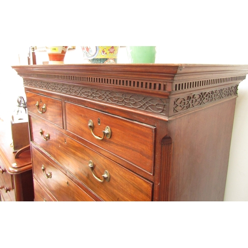 1068 - A Georgian mahogany chest on chest, blind fret cornice, two short over three long drawers, brushing ... 