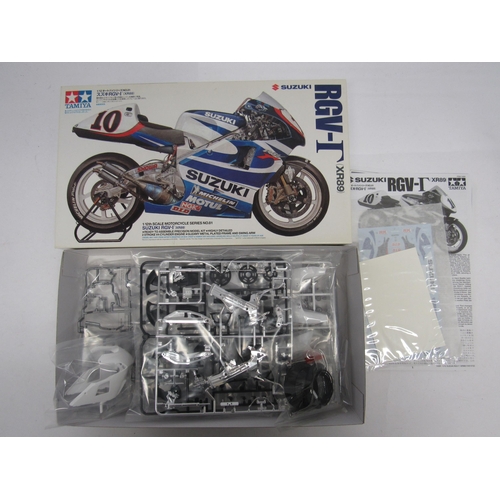 7306 - Two Tamiya Motorcycle Series 1:12 scale Suzuki motorcycle plastic model kits to include 14081 Suzuki... 