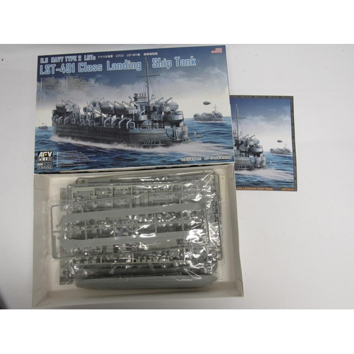 7322 - Four assorted ship plastic model kits to include Revell 1:72 scale 05165 Patrol Torpedo Boat PT-579/... 