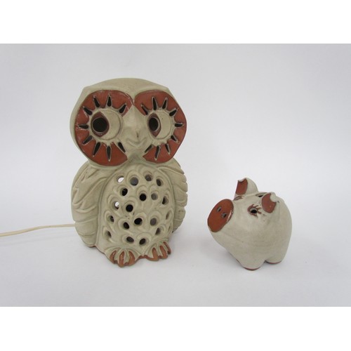 7037 - An owl ceramic table light and similar pig money box by 