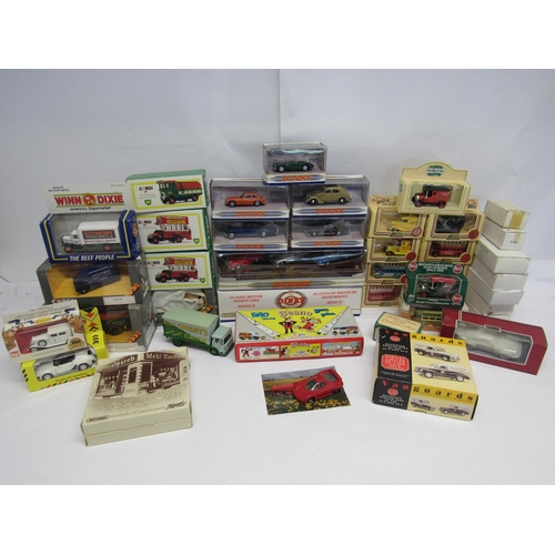 7055 - A collection of assorted boxed diecast vehicles and sets including Matchbox Dinky, Corgi, Vanguards,... 