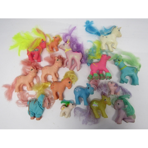 7025 - A large collection of 1980s Hasbro My Little Pony figures (approx. 72) and assorted accessories and ... 