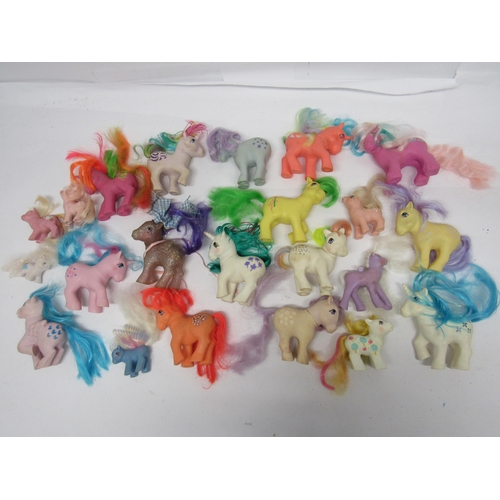 7025 - A large collection of 1980s Hasbro My Little Pony figures (approx. 72) and assorted accessories and ... 