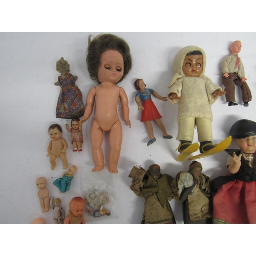 7128 - A collection of dolls house dolls and other small and miniature dolls including celluloid, ceramic, ... 