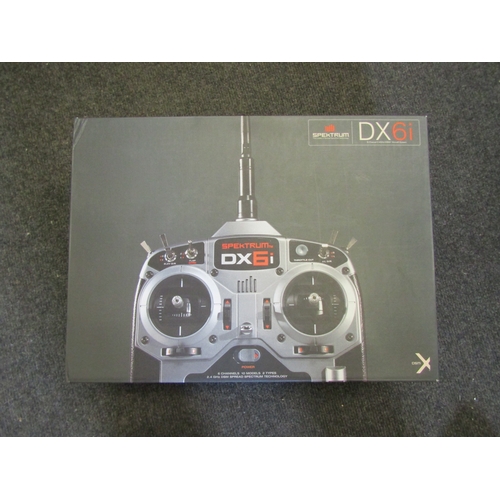 1256 - A Spektrum DX6i RC transmitter and AR6210 receiver.  Boxed with USB lead, instructions and batteries... 