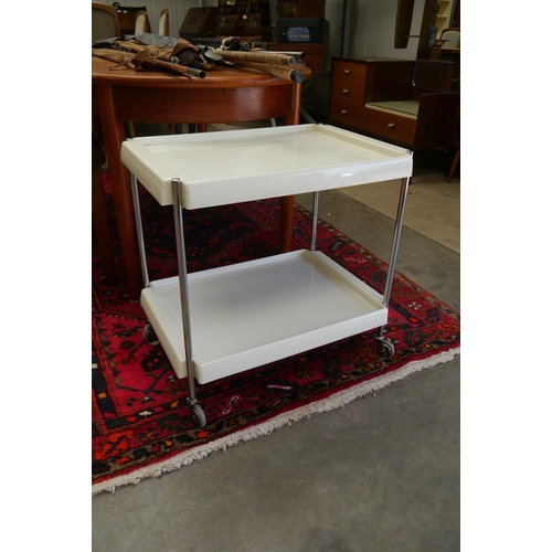 2324 - A 1960's/70s chrome drink trolley   (R) £30