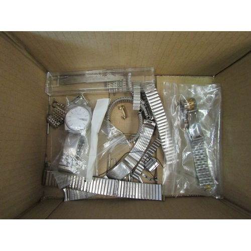 1308 - Various watch straps and a Seiko SQ wristwatch