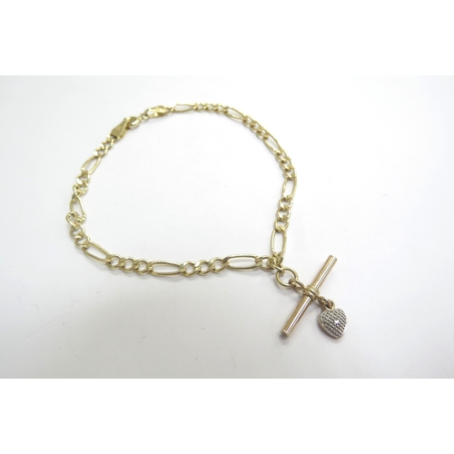 9073 - A 9ct gold bracelet with a T-bar and heart drop set with a small diamond chip, 18cm long, 2g