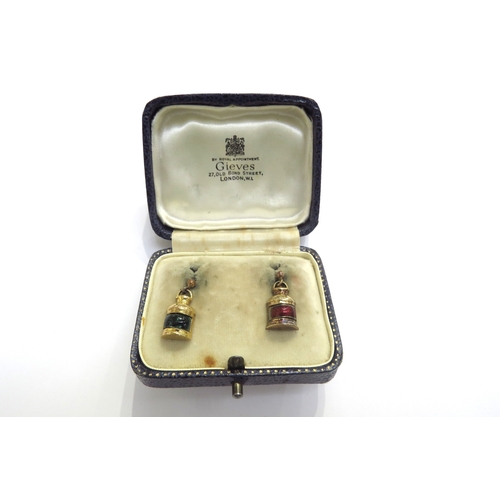 9182 - A pair of 9ct gold and enamelled signal lamp earrings, port and starboard, 5.1g