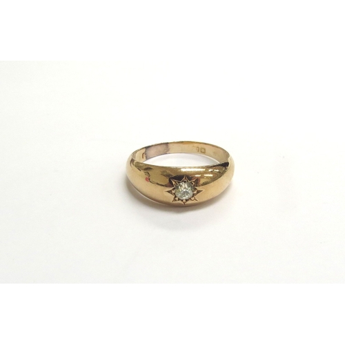 9139 - An 18ct gold single set diamond gypsy ring, resized. Size U, 4.3g   (C)