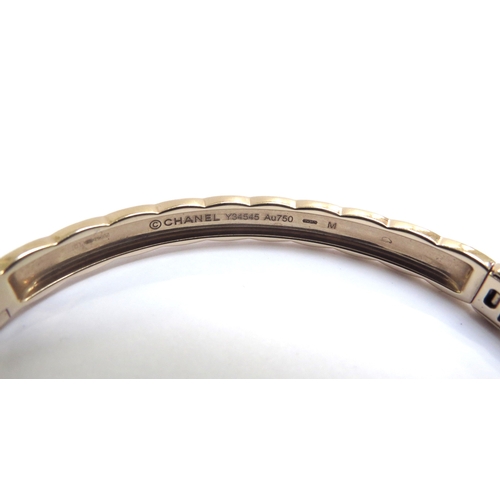 9450 - A Chanel Coco Crush bracelet, 18ct gold quilted design, 6mm width, boxed with Certificate of Authent... 