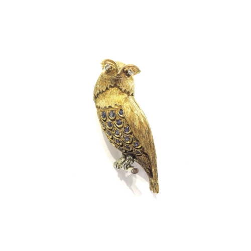 9447 - A late 20th Century 18ct gold diamond and sapphire brooch as an owl, marked 750, 5.5cm long, 20g