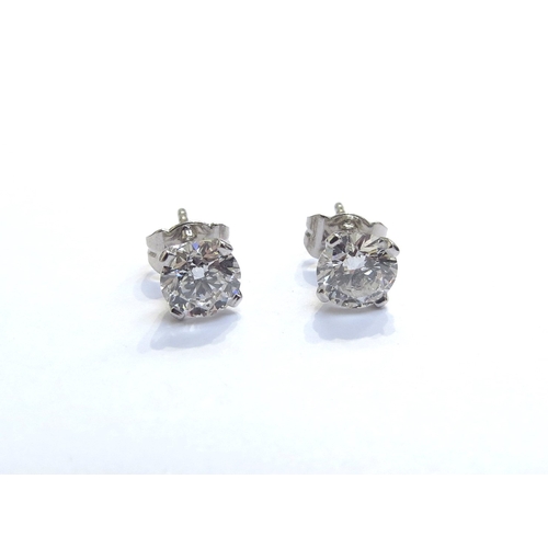 9173 - A pair of diamond stud earrings, each 0.90ct colour F SI2 with receipt and certificates     (R) Next... 