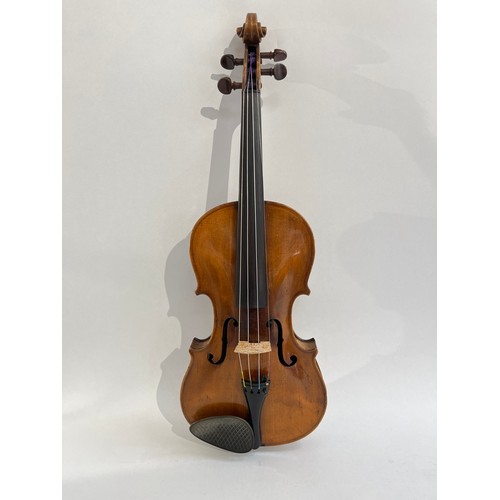 5094 - An early to mid 20th Century violin stamped 