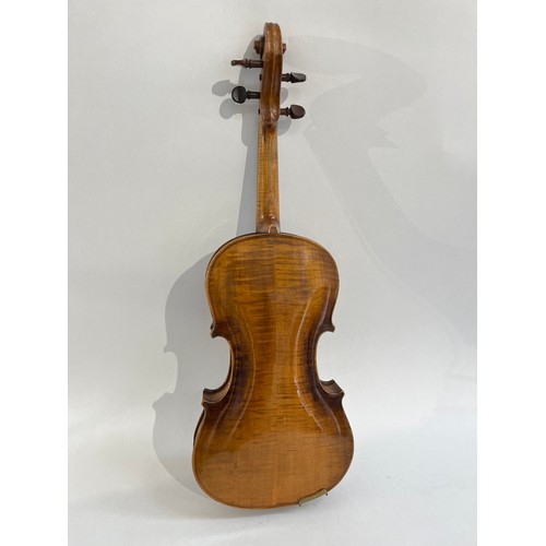 5094 - An early to mid 20th Century violin stamped 