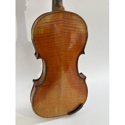 5100 - A late 19th / early 20th Century Stradivarius copy violin, full size (4/4), 59cm length, cased