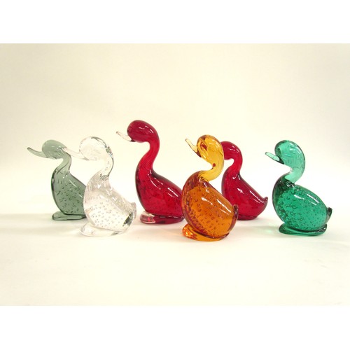 7207 - A Whitefriars large Dilly Duck in Ruby and five smaller examples in Ruby, Amber, Flint, Green etc. 1... 