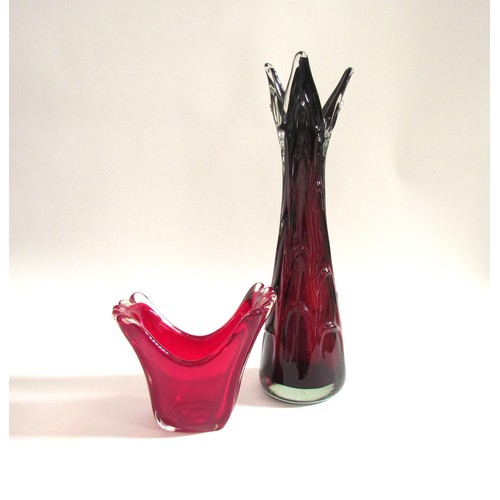 7152 - A Czech art glass vase in ruby by Karlovarske, 47cm high and a ruby splash vase, 16cm high   ( WITH ... 