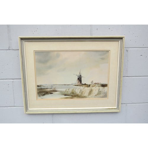 1063 - LESLIE L. HARDY MOORE (1907-1997) : A framed & glazed watercolour, Broads scene depicting Windmill, ... 