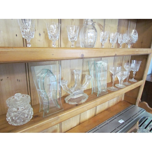 1073 - A quantity of glassware including crystal sherry glasses etc