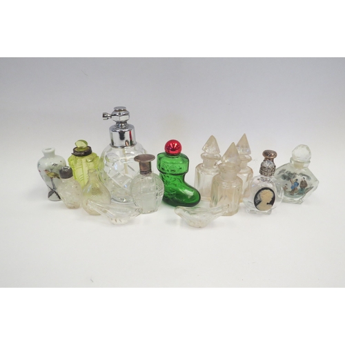 1275 - A selection of scent bottles (15)