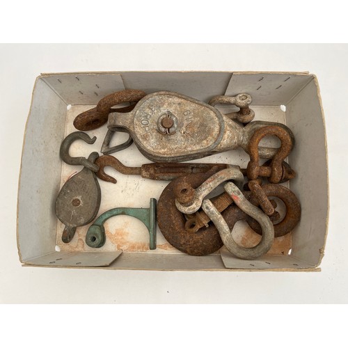 8071 - A box of mixed shackles and a pulley etc