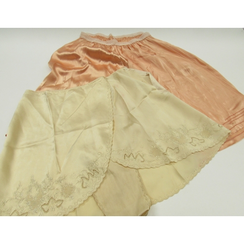 6025 - Two pairs of Tap pants, a pair of peach full knickers, a Courtaulds powder blue nightdress and an ea... 