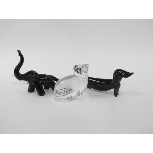 7175 - A collection of stylised glass animals including a Villeroy and Boch clear glass cat, a black and wh... 